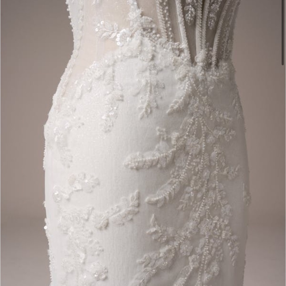 Maggie Sottero White Wedding Dress with Lace Train - Picture 9 of 13